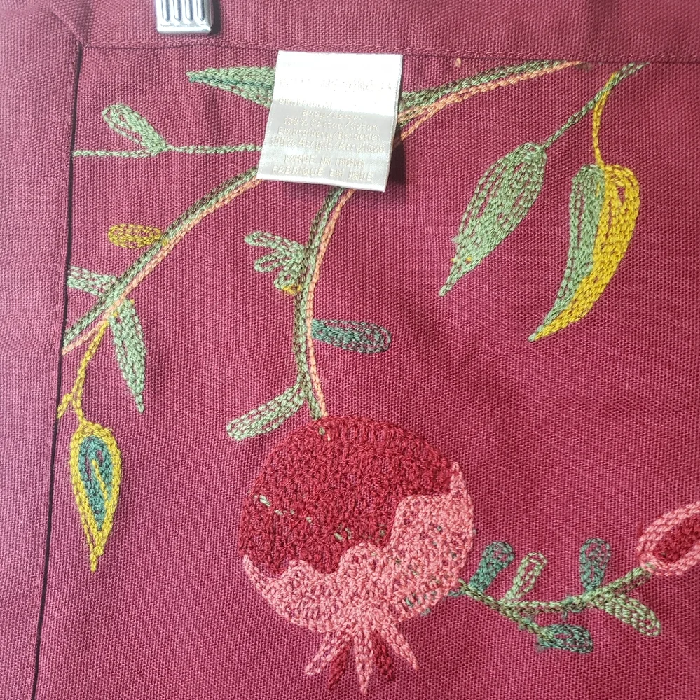 Williams-Sonoma Set/4 Embroidery Napkins